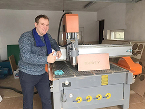 Machine <span class=keywords><strong>de</strong></span> découpe cnc pour MDF/PVC/PCB/ABS/acrylique, changeur d'outils automatique, prix d'usine - Product Image 6