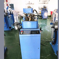 Machine à tricoter les chaussettes entièrement automatique Machine à tricoter les chaussettes en coton industriel pour la fabrication de chaussettes