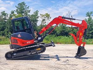 Excavadora usada de alto rendimiento Hitachi ZX55u de 5.5 toneladas, miniexcavadora de cadenas usada con pocas horas de trabajo, en stock. - Product Image 1