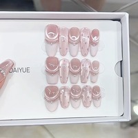 Ongles Press-on Faits Main Style Peint à la Main 3D Effet Œil de Chat Élégants Pure Desire Faux Ongles Amovibles