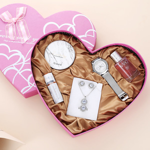 Set di 5 profumi donna di lusso rosa scatola di cuore per regalo regalo per donna e rossetto - Product Image 1