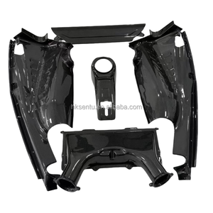 Convient pour la mise à niveau de la Ferrari F8 Hardtop avec capot moteur arrière en fibre de carbone sèche - Product Image 1
