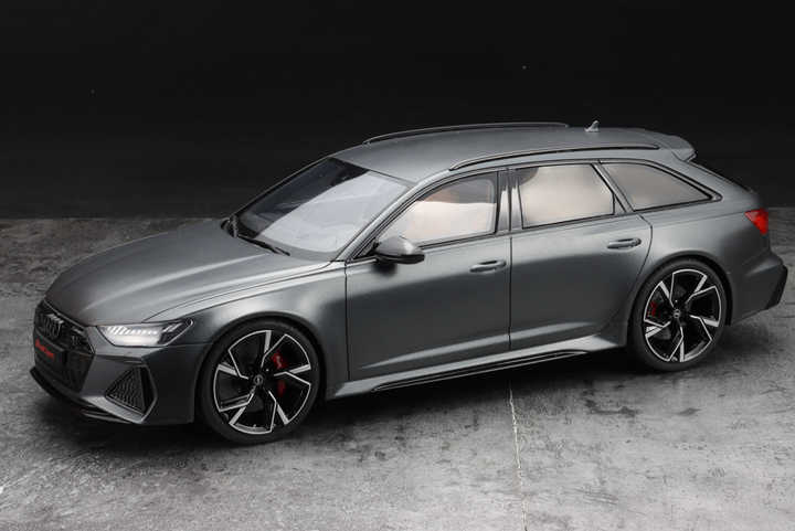 Amazon | △入手困難！世界限定888台！GT-Spirit 1/18 AUDI