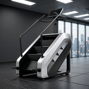 Appareil de cardio-training commercial vertical pour la montée d'escaliers avec affichage du temps, de la vitesse, des calories et de la distance parcourue - Product Image 3