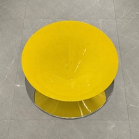 Table basse flottante de style crème français, table à thé conique de forme OVNI, design moderne et minimaliste pour salon domestique