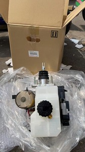 Ensemble maître-cylindre de pompe ABS Oem 47050-60033 pour Toyota Land Cruiser <span class=keywords><strong>100</strong></span> maître-cylindre de servofrein - Product Image 5