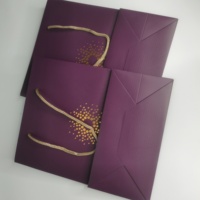 Emballage de parfum et de bougies en carton imprimé sur mesure, ruban, poignée en corde de coton, style moderne et luxueux pour Noël