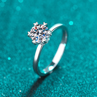 Bague Solitaire en Argent Sterling 925 Plaqué Platine avec Moissanite Taillée, Sertissage Cœur à 6 Griffes, Luxe, pour Fiançailles et Mariage