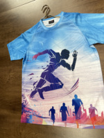 T-shirt de graduation personnalisé à sublimation à prix abordable, col rond, coupe ample, écologique, respirant, anti-boulochage, séchage rapide, unisexe