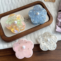 Pinces à cheveux élégantes aux couleurs vives, ornées de perles et de strass, en plastique, type requin, toutes occasions, idéales comme cadeau