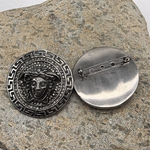 Broche de revers pour homme <span class=keywords><strong>Viking</strong></span> en acier inoxydable noir, motif tête de Jésus, loup et triangle en relief, style vintage, de Yiwu Aceon - Product Image 6