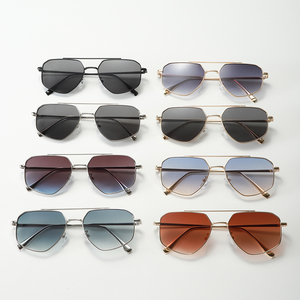 Nuovo arrivo UV400 retrò <span class=keywords><strong>occhiali</strong></span> <span class=keywords><strong>da</strong></span> sole in metallo per uomo e <span class=keywords><strong>donna</strong></span> <span class=keywords><strong>occhiali</strong></span> <span class=keywords><strong>da</strong></span> <span class=keywords><strong>vista</strong></span> di lusso <span class=keywords><strong>con</strong></span> montature in oro nero blu - Product Image 6