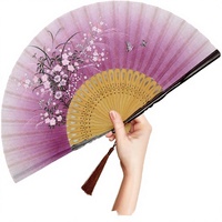 OMyTea Éventail Pliant pour Femme, Style Chinois et Japonais Vintage, en Bambou et Tissu de Lin, Léger, Portable, à Motifs Floraux, pour Église et Événements