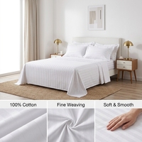 Draps de lit d'hôtel de luxe en satin rayé 300 fils, 100 % coton peigné, drap plat et drap-housse avec surpiqûres pour l'hôtellerie