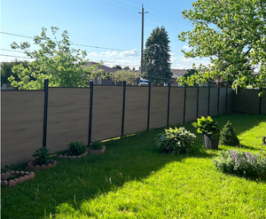 Valla de jardín impermeable WPC, paneles compuestos de aluminio WPC para exteriores, postes de aluminio horizontales negros, modelo 3D, marco de Metal natural - Product Image 2