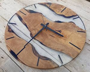 Horloge murale en résine avec cadre en bois, artisanale, durable, fonctionnelle, élégante et stylée, idéale pour le salon, la chambre à coucher - Product Image 5