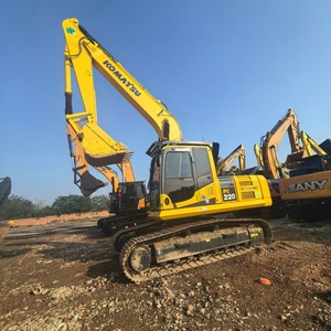 Escavatore Cingolato Idraulico <span class=keywords><strong>Usato</strong></span> Komatsu PC220 dal Giappone in Offerta Speciale per Progetti di Costruzione e Miniere - Product Image 1