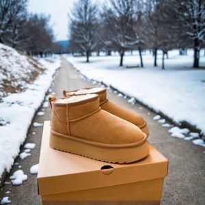 Botas de Nieve Térmicas Estilo UGG de Diseño Nuevo 2026, Unisex, Forradas de Felpa, Cálidas, Antideslizantes, Transpirables, para Otoño e Invierno - Product Image 2