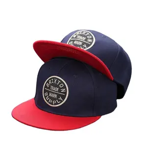 Unisex 6-Panel Cotton Snapback Cap mit kontrastieren dem Logo Kunden spezifisches 3D-Stick-Flat-Design für Hip-Pop-Stil