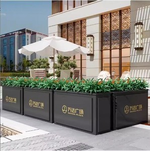 Fioriera Combinata <span class=keywords><strong>in</strong></span> <span class=keywords><strong>Ferro</strong></span> Battuto e Acciaio Inox per Esterni, Recinzione e Supporto per Fiori per Ristoranti e Caffè, Decorazione per Esterni - Product Image 3