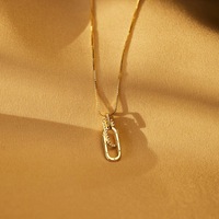 RFJEWEL Classique Lettre Délicate Double Anneaux Connectés Pendentif En Argent Sterling Collier À La Mode