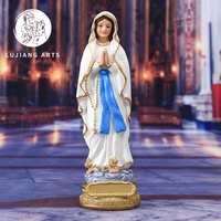 5 pouces Catholique Notre Dame de Lourdes Statue Résine Sculpture Décoration Notre Dame de Lourdes sur Base Figurine Cadeau Religieux