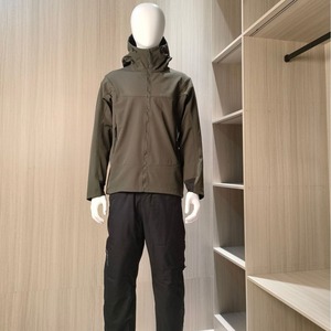 Custom Logo Luxury <strong>Man</strong> <strong>Black</strong> Jacket Waterproof Soft Shell <strong>Windbreaker</strong> with Hood for Outdoor Sports <strong>Black</strong> Zip-up Design - Product Image 4