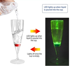 Cadeau de fête pas cher <span class=keywords><strong>Led</strong></span> tasse en verre en plastique coloré clignotant <span class=keywords><strong>LED</strong></span> vin <span class=keywords><strong>Champagne</strong></span> flûte verres eau liquide activé <span class=keywords><strong>Led</strong></span> verres - Product Image 5
