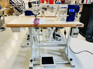 Machine à coudre à point noué à une aiguille à entraînement direct Jukis <span class=keywords><strong>DU</strong></span>-1481-7 <span class=keywords><strong>du</strong></span> Japon d'occasion avec coupe-fil automatique - Product Image 5