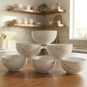 Ensemble de sets de table et de dessous de plat en verre blanc avec motif marbré doré, design luxueux, écologique, lavable, de qualité alimentaire, pour la cuisine et la salle à manger - Product Image 1