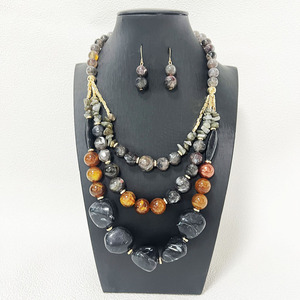 <span class=keywords><strong>Collana</strong></span> multistrato con <span class=keywords><strong>perline</strong></span> e orecchino colorato in acrilico irregolare accessori moda gioielli esagerati gioielli per le donne - Product Image 3