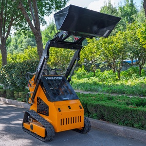 Chargeuse compacte sur chenilles Kubota Diesel HT320T avec tarière et fendeuse de bois, conception compacte pour équipement d'aménagement paysager - Product Image 4
