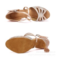 Chaussures de danse latine confortables pour femmes en satin et strass, à talon haut, pour la danse de salon, la salsa et les équipes de danse, à bout ouvert et à brides croisées
