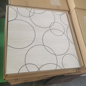 Panneau acoustique moderne Akupanel 3D Panneaux hexagonaux en <span class=keywords><strong>fibre</strong></span> <span class=keywords><strong>de</strong></span> <span class=keywords><strong>bois</strong></span> Lattes <span class=keywords><strong>de</strong></span> <span class=keywords><strong>bois</strong></span> <span class=keywords><strong>Fibre</strong></span> <span class=keywords><strong>de</strong></span> polyester Décoratif Insonorisé <span class=keywords><strong>Bois</strong></span> MDF - Product Image 2