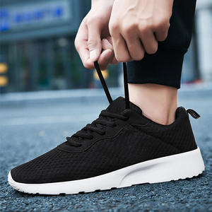 Vente en gros de chaussures de course confortables pour hommes, mode printemps-été, chaussures de course de haute qualité, antidérapantes, pour l'extérieur - Product Image 2