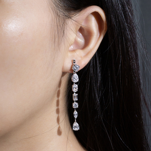 Boucles d'oreilles en or jaune 18 carats avec diamants de forme fantaisie Messi Jewelry MSE-850 pour femmes - Product Image 5