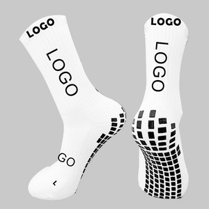 Créez vos propres <span class=keywords><strong>chaussettes</strong></span> de sport décontractées pour hommes en coton de haute qualité avec logo sur le revers, en couleurs <span class=keywords><strong>personnalisées</strong></span>, pour votre marque privée. - Product Image 1
