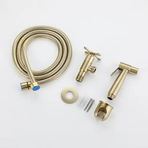 Moderno pulverizador de bidé portátil de latón, set de rociador vertical de alta presión, accesorio de inodoro de gran potencia, fácil de usar, para <span class=keywords><strong>baño</strong></span>. - Product Image 3
