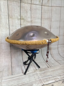 Handpan Profesional de 21 Tonos, Acero Nitrurado, Escala D Menor Kurd, Instrumento Musical de Percusión para Meditación y Sonorización - Product Image 5