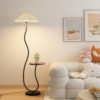 Lámpara de Pie LED de Estilo Nórdico Moderno con Pantalla de Cono de Madera Vintage para Dormitorio y Sala de Estar, Decoración de Lujo