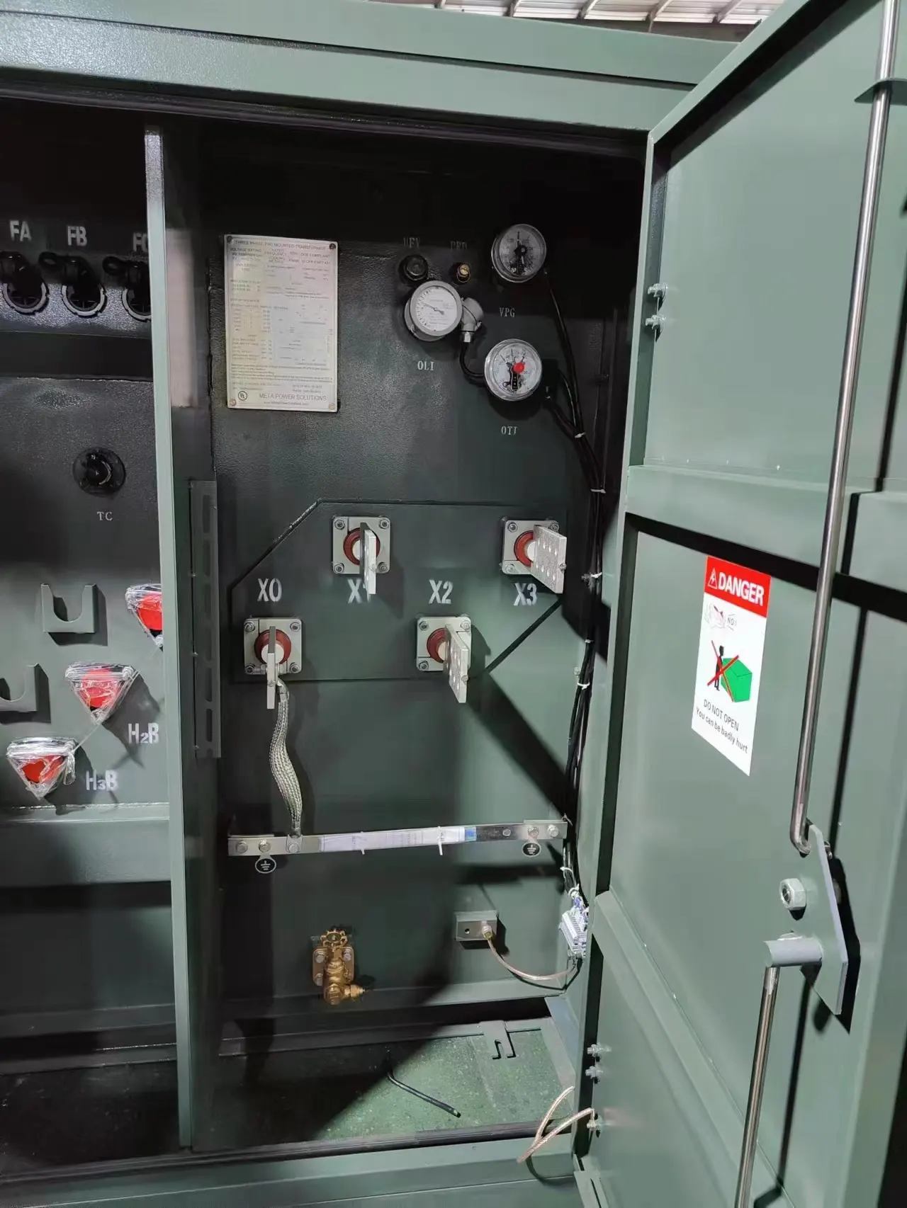 Bantalan tiga fase elektrik substation transformator daya terpasang Harga 11kV 13,8 KV 15KV 2MVA 12470v 24940v hingga 480v