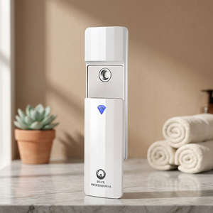 Vaporisateur facial portable USB rechargeable en plastique, brumisateur nano, appareil de soin de la peau, pulvérisateur de beauté, DLUX PROFESSIONAL, vente en gros - Product Image 2