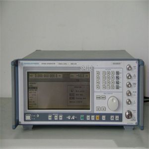 Generador de Señales Rohde Schwarz SMIQ03 de 3 GHz, Forma de Onda Sinusoidal, Resolución de Frecuencia de 0.1 Hz, para Uso en Laboratorio - Product Image 1
