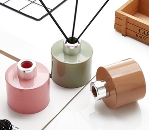 Sang Trọng 50Ml-200Ml Phẳng Hình Dạng Thủy Tinh Cho <span class=keywords><strong>Reed</strong></span> Khuếch Tán Chai Với Dập Nóng Và Vít Cap Cho Hương Thơm Dầu Nước Hoa - Product Image 4