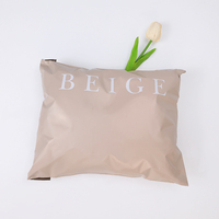 Sachet d'Expédition Personnalisé avec Logo Imprimé Kaki Clair Recyclé pour Vêtements