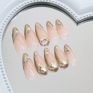 24 Uñas Postizas 3D Doradas, Medianas, Largas, Almendradas, Estilo Armadura, <span class=keywords><strong>con</strong></span> Perlas, Uñas a Presión - Product Image 3