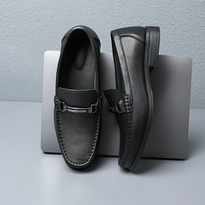 Mocassins en cuir pour hommes, bout rond, à enfiler, chaussures plates de bureau et de ville, toutes saisons, couleur unie, semelle extérieure en caoutchouc, cuir véritable - Product Image 1