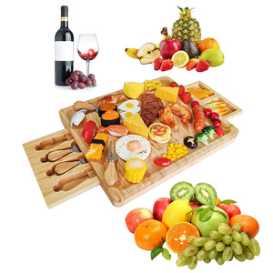Juego de Tabla de Quesos de Bambú con Dos Cajones y Cubiertos para Cocina o Comedor - Product Image 2
