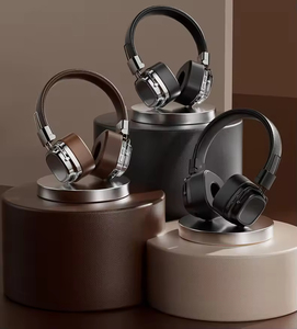 Nouveaux Casques Stéréo DJ Rétro Classiques Sans Fil Certifiés pour Téléphone Portable et Voyage - Product Image 2