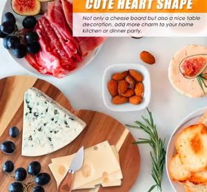 Set Tagliere per Formaggi a Forma di Cuore Personalizzabile in Legno con Coltelli, Vassoio per Salumi, Idea Regalo per Casa e Matrimonio - Product Image 3